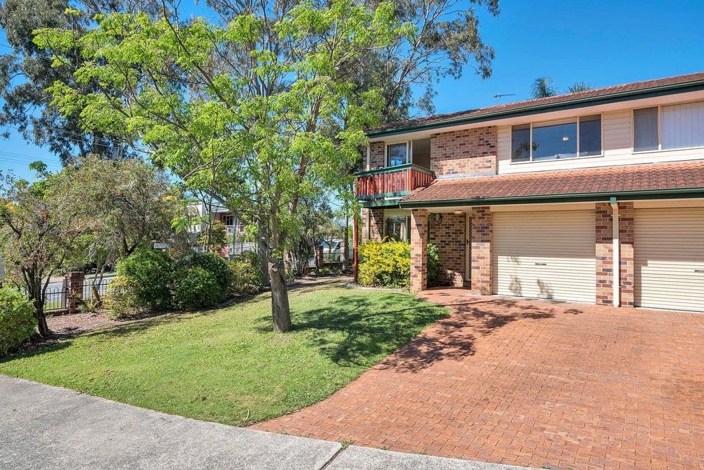 33 Government Road, Labrador QLD 4215, Labrador - Thumbnail 2