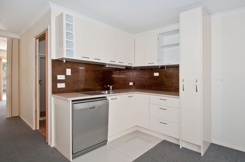 3 Snedden Street, BETHANIA QLD 4205, Bethania - Thumbnail 2