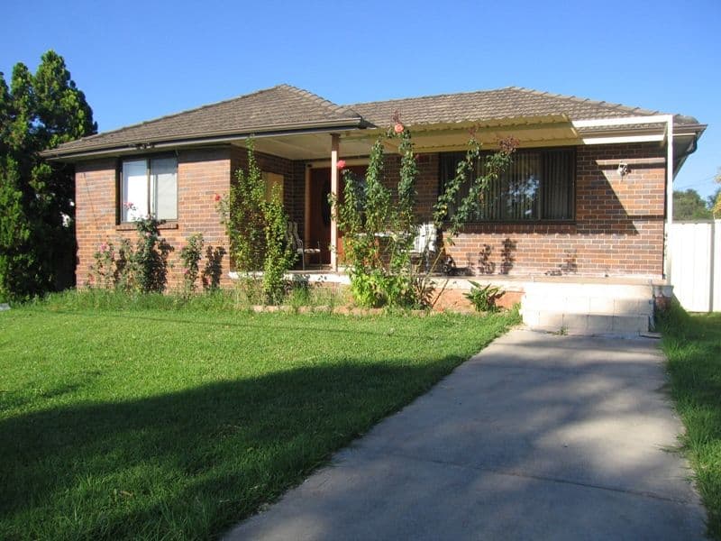 48 Tintern Road, Ashfield - Image 1