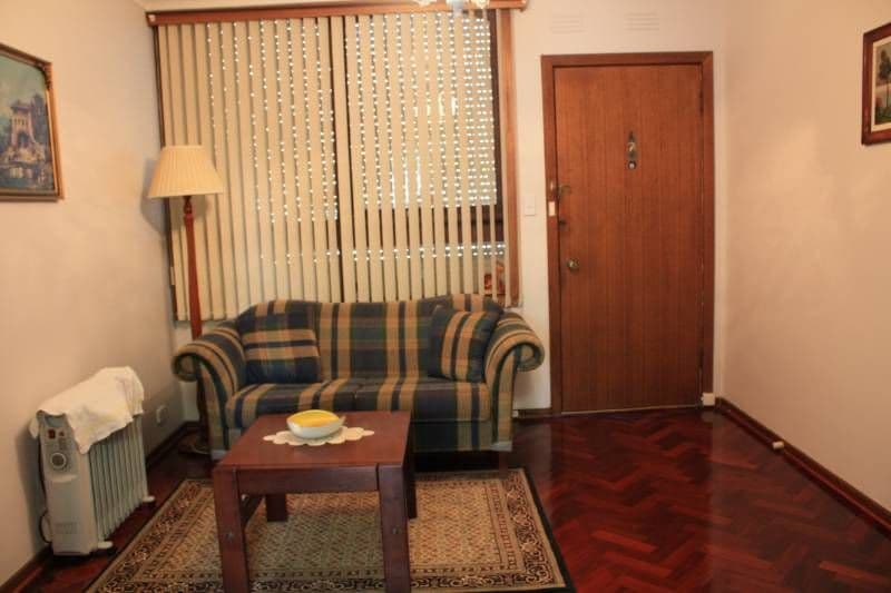 124-126 Dean Street, MOONEE PONDS VIC 3039, Moonee Ponds - Thumbnail 2