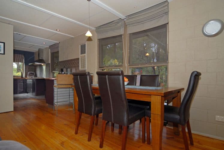 11 Vernallen Way, LESMURDIE WA 6076, Lesmurdie - Thumbnail 2