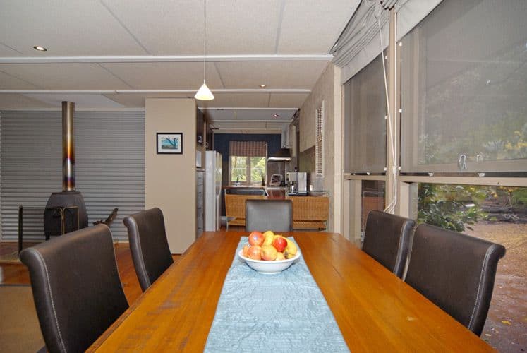 11 Vernallen Way, LESMURDIE WA 6076, Lesmurdie - Thumbnail 3