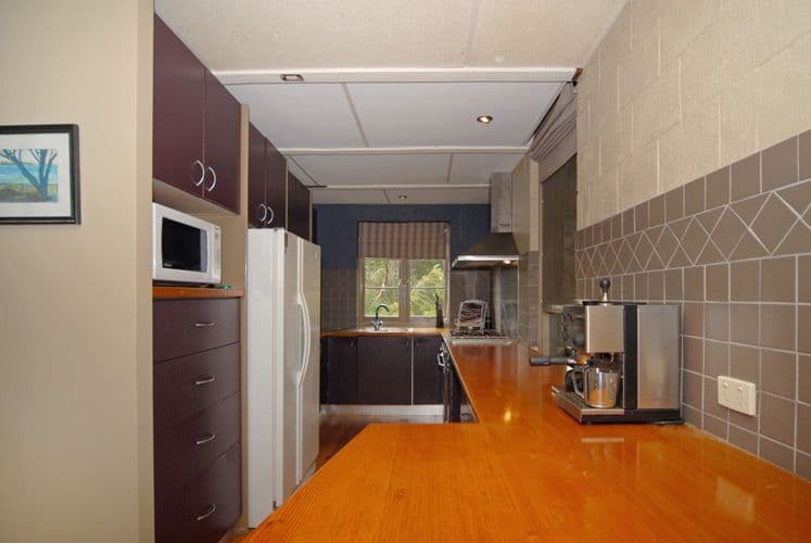 11 Vernallen Way, LESMURDIE WA 6076, Lesmurdie - Thumbnail 4