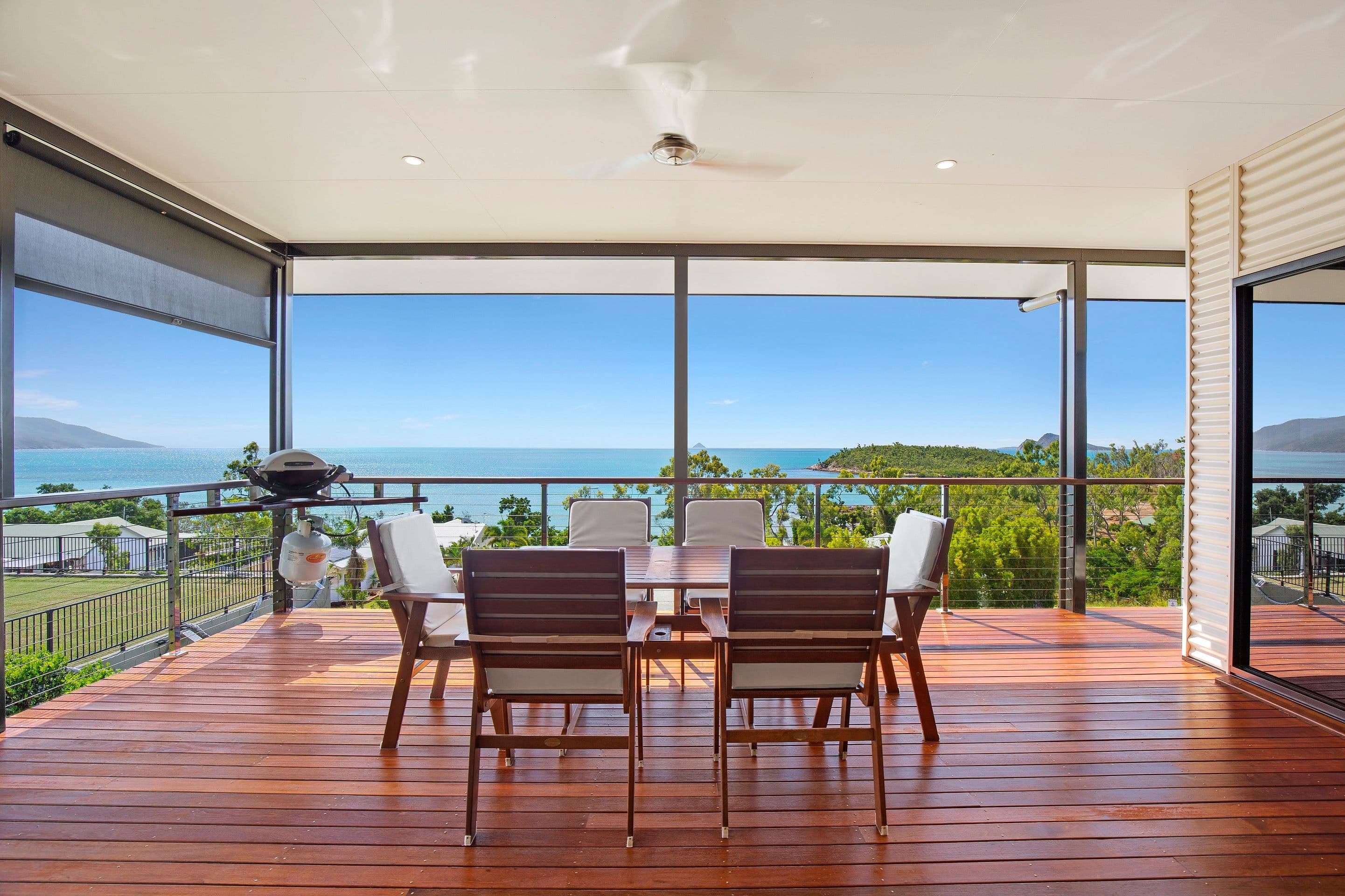 9 Gloucester Avenue, Hideaway Bay QLD 4800, Hideaway Bay - Thumbnail 3