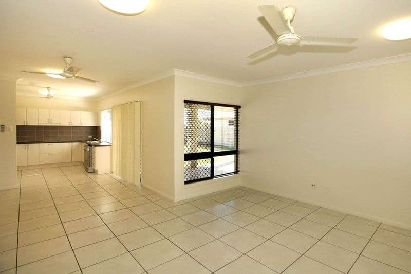 10 Summerland Drive, DEERAGUN QLD 4818, Deeragun - Thumbnail 3