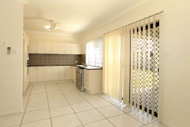 10 Summerland Drive, DEERAGUN QLD 4818, Deeragun - Thumbnail 4