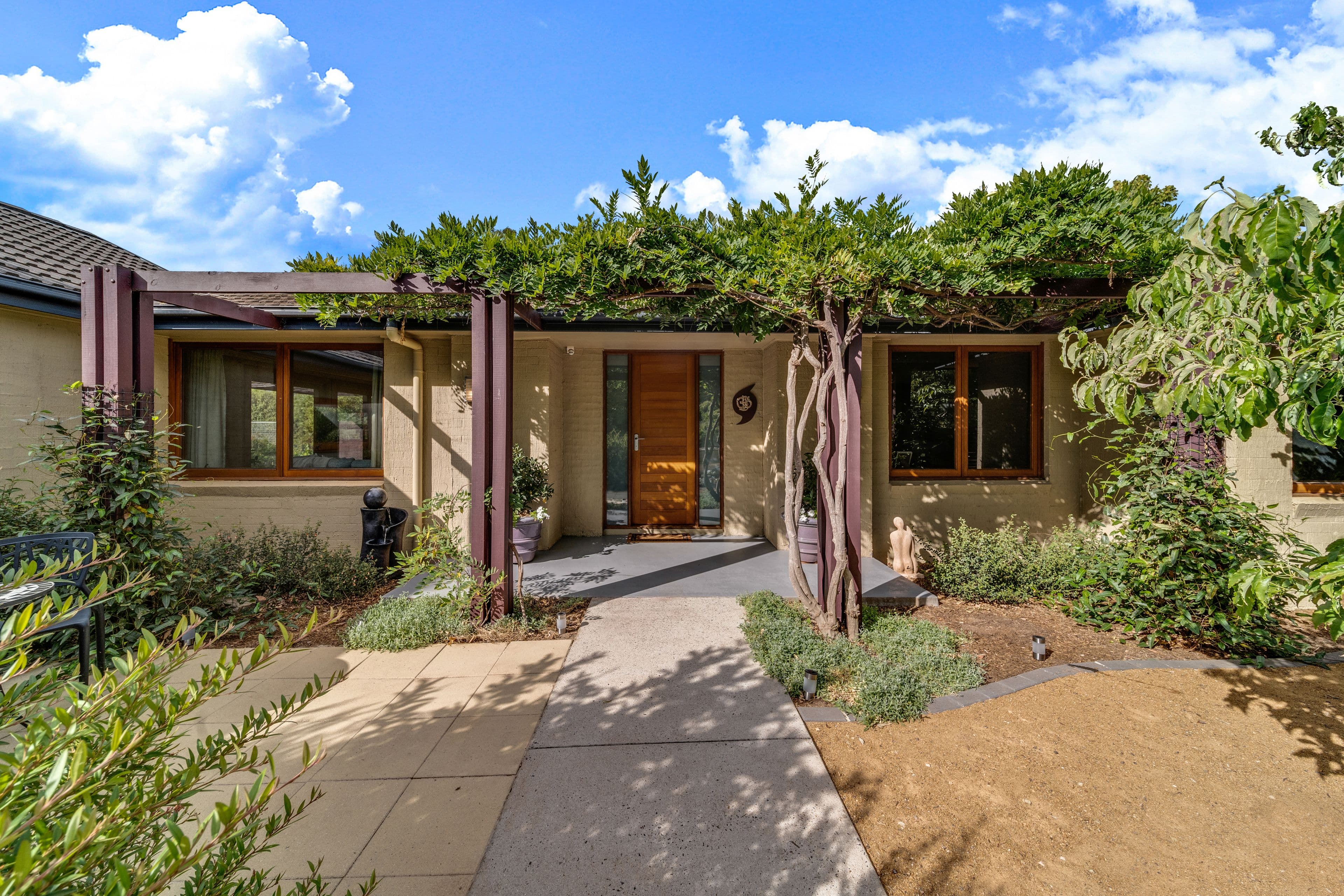 6 McKeahnie Street, Weetangera ACT 2614, Weetangera - Thumbnail 3