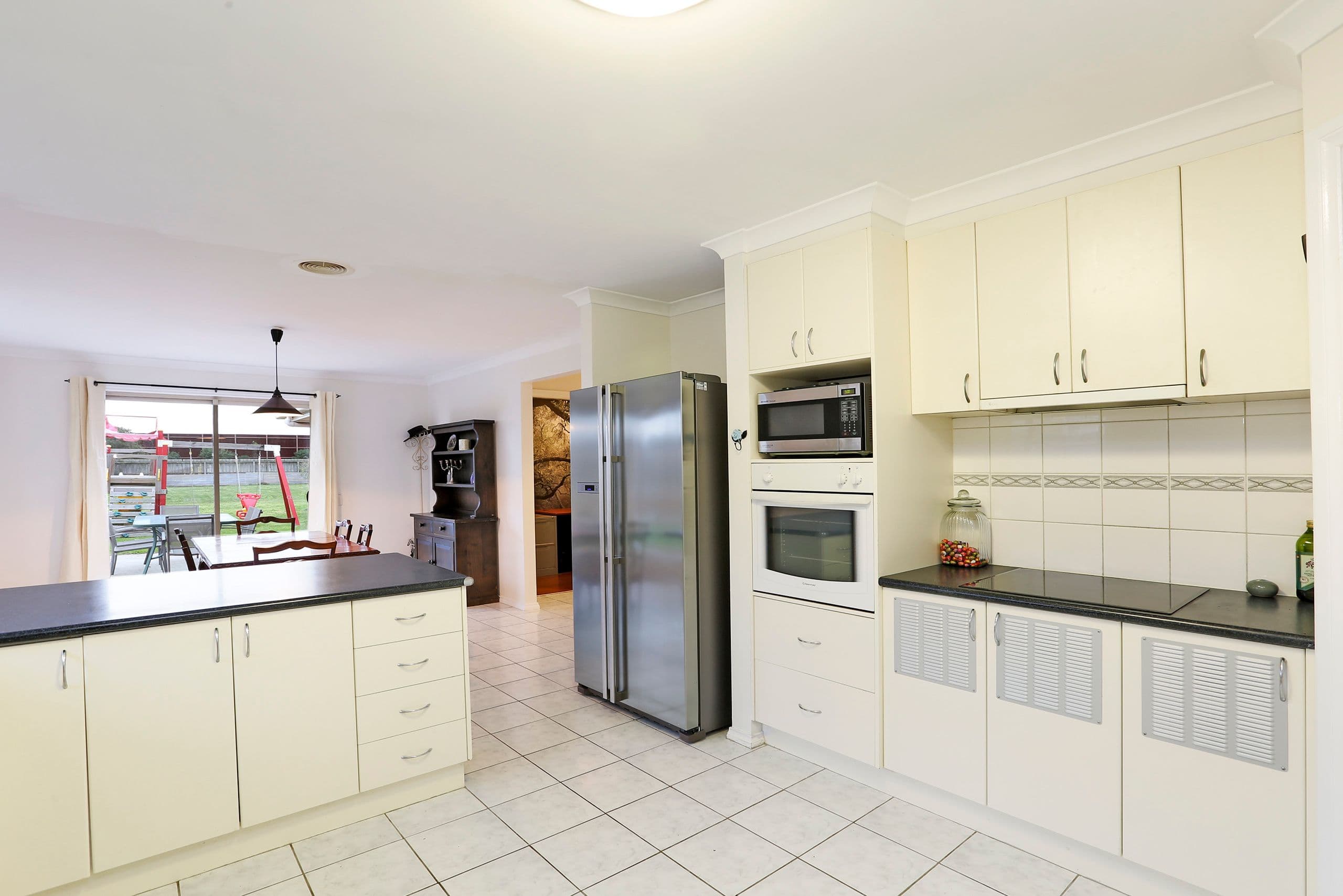 51 Streeton Close, Corio VIC 3214, Corio - Thumbnail 6