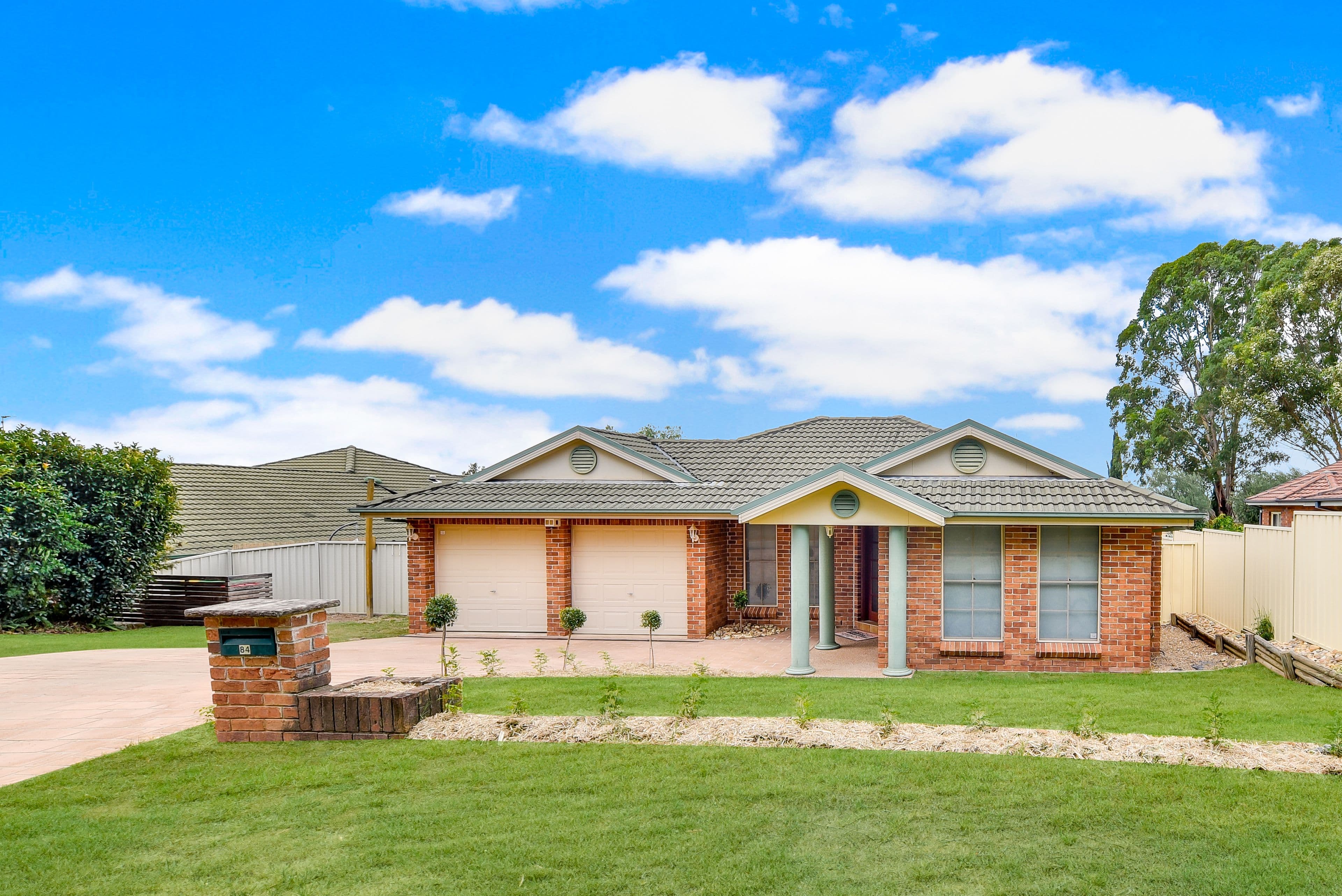 84 Sir John Jamison Circuit, Glenmore Park - Thumbnail 2