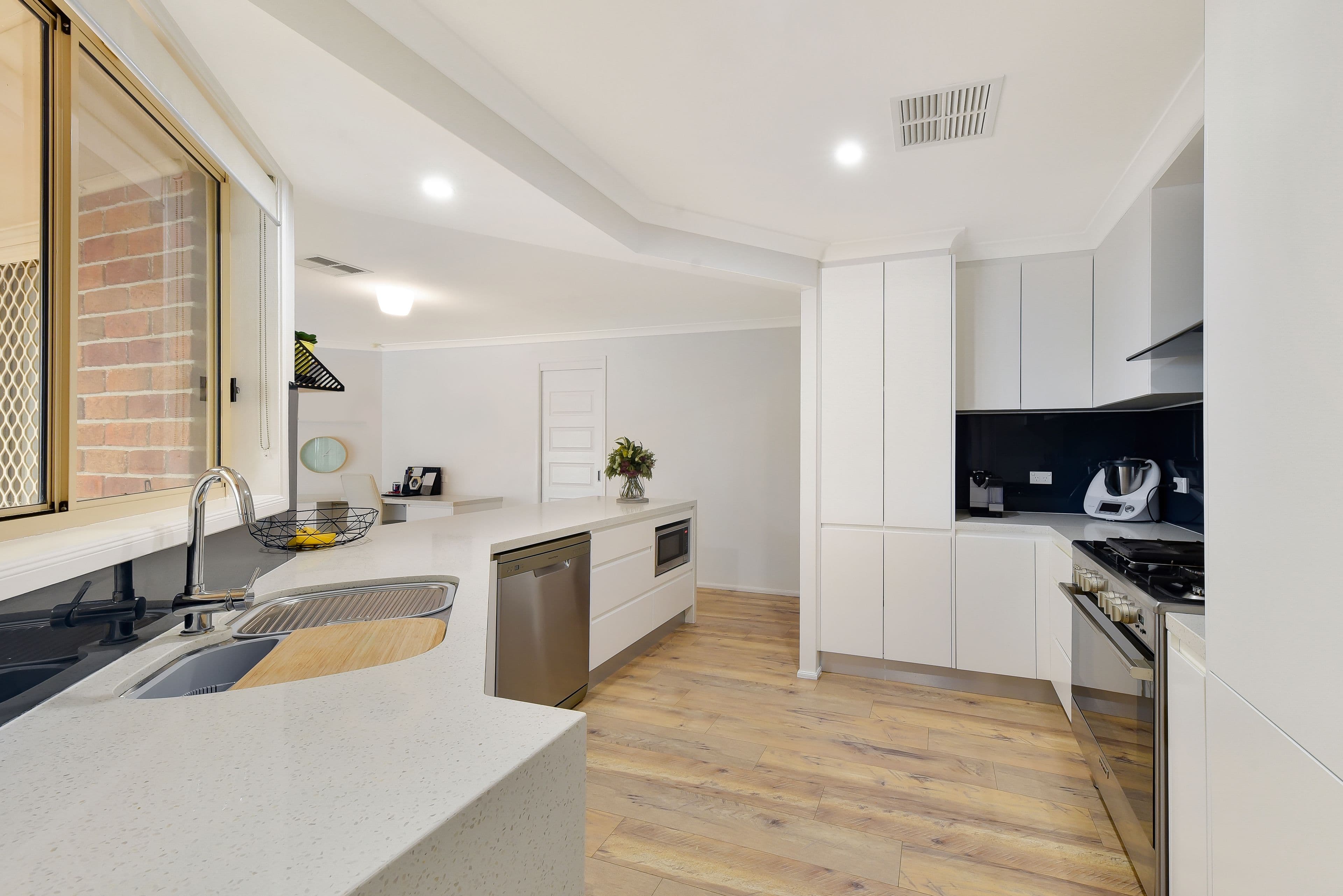 84 Sir John Jamison Circuit, Glenmore Park - Thumbnail 5