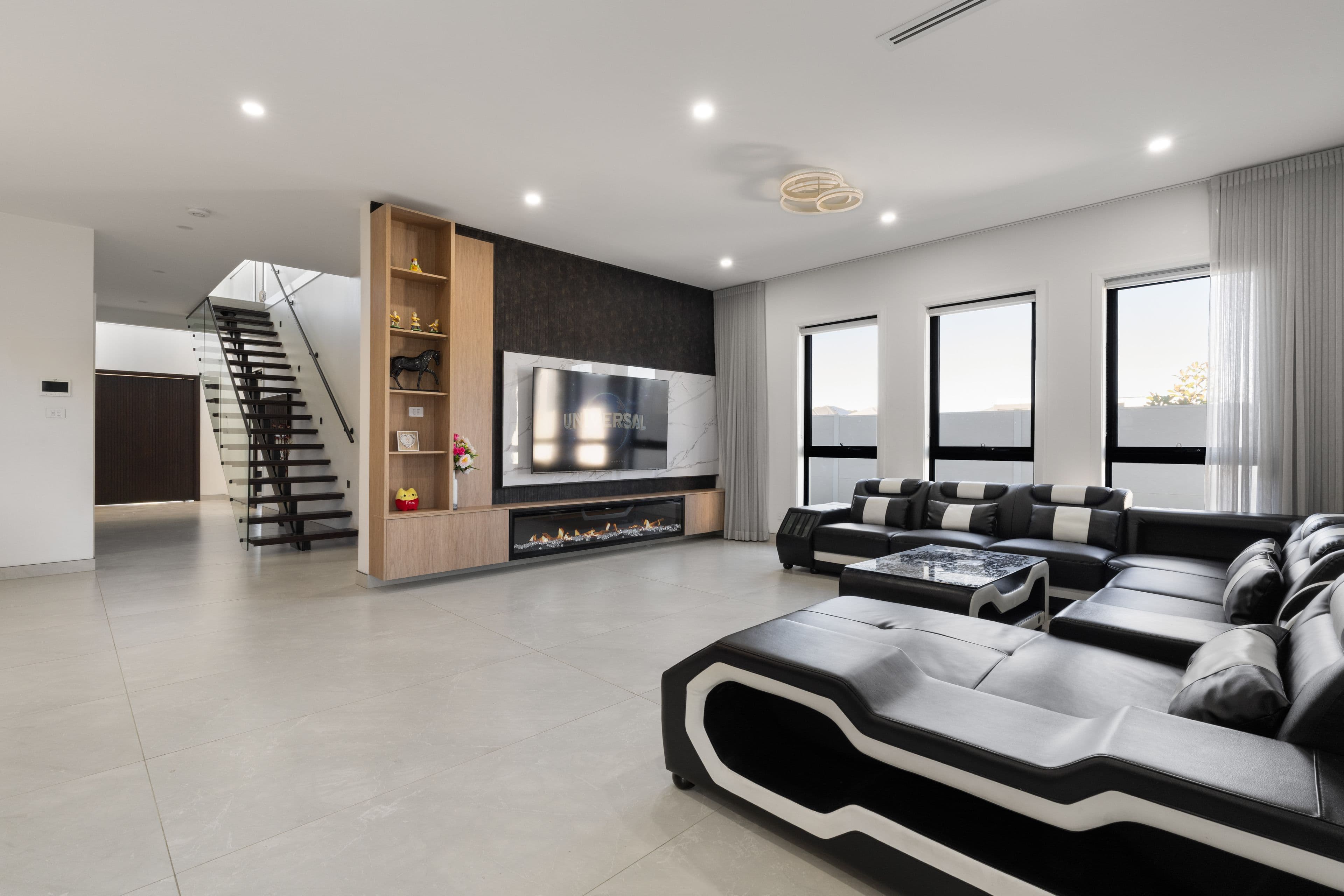 102 Somervaille Drive, Catherine Field NSW 2557, Catherine Field - Thumbnail 3