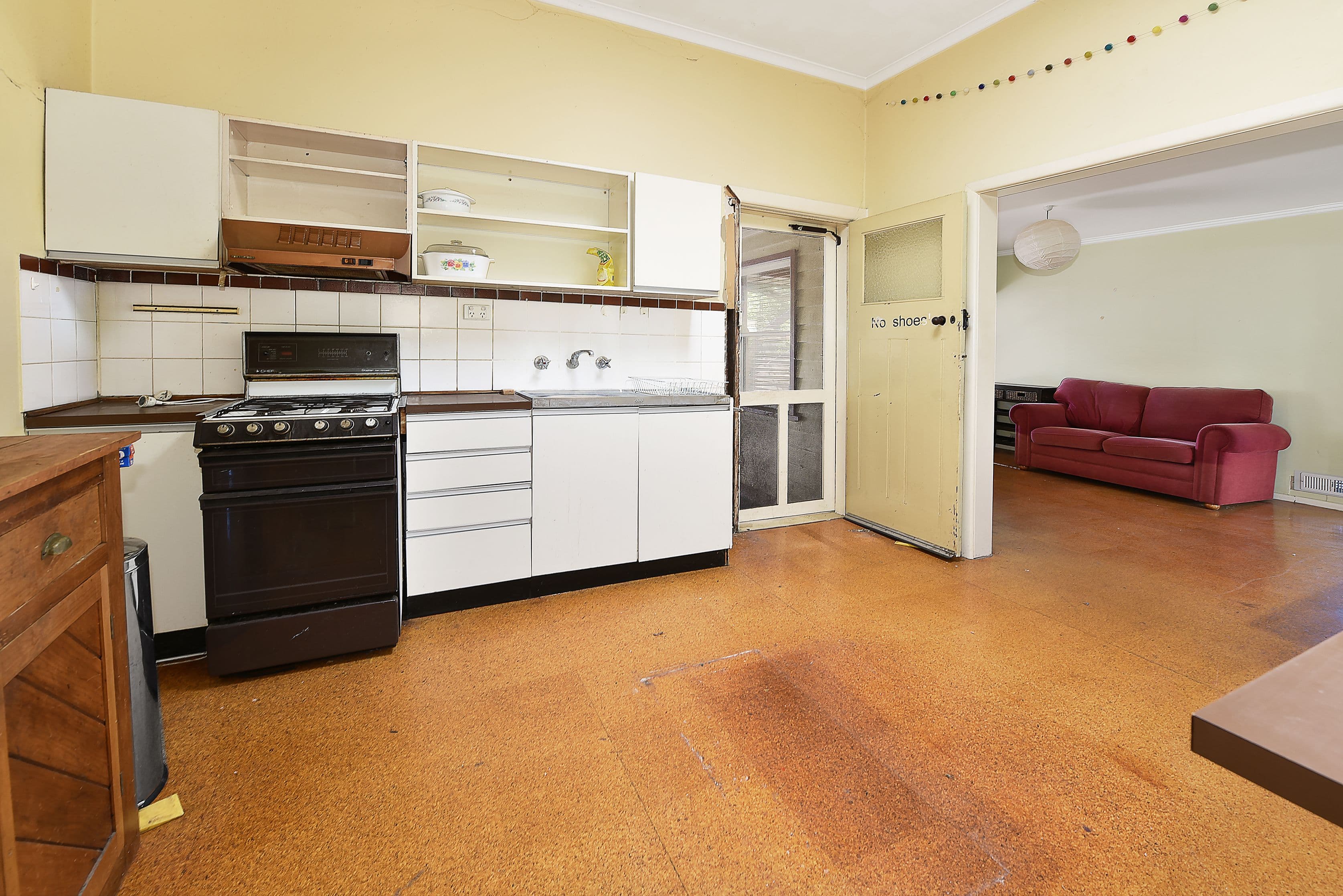 17 Gladstone Street, Coburg VIC 3058, Coburg - Thumbnail 3