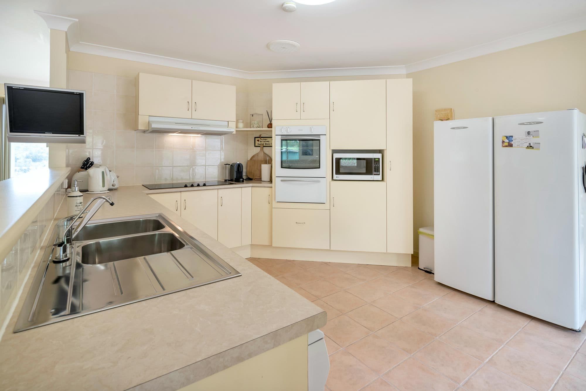 15 Glen Circuit, Clagiraba QLD 4211, Clagiraba - Thumbnail 5