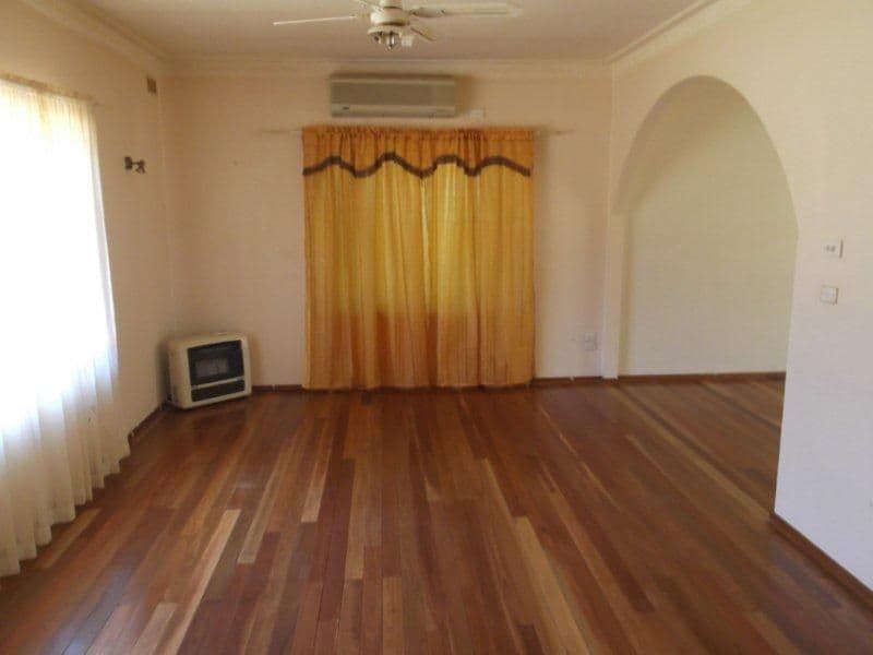 14 Sauvignon Drive, COROWA NSW 2646, Corowa - Thumbnail 4