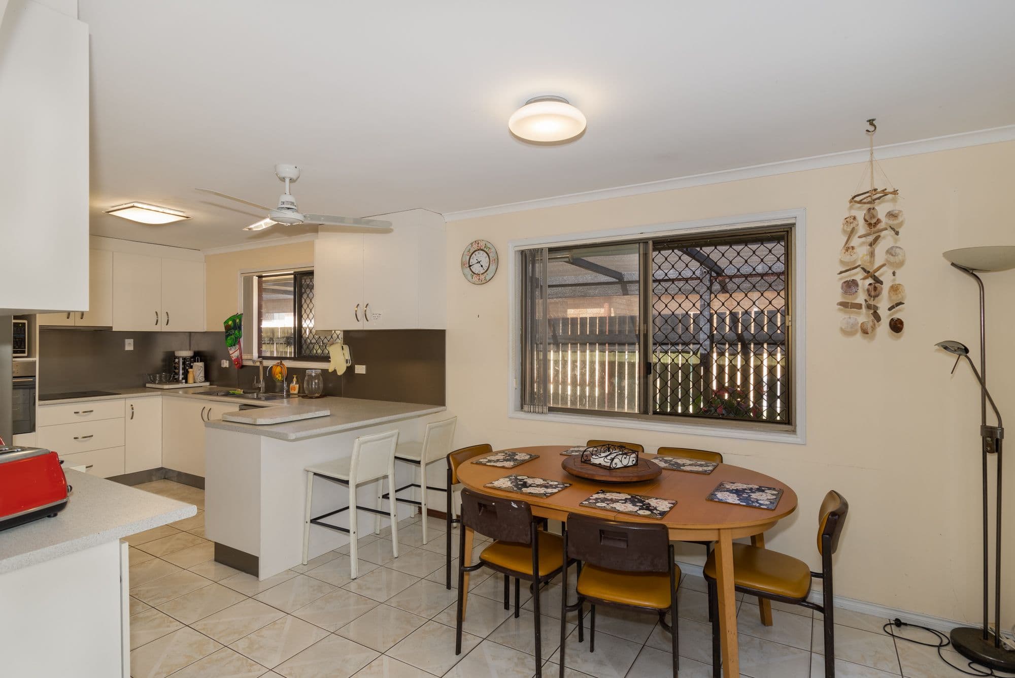 30 Limpus Street, Urangan QLD 4655, Urangan - Thumbnail 5