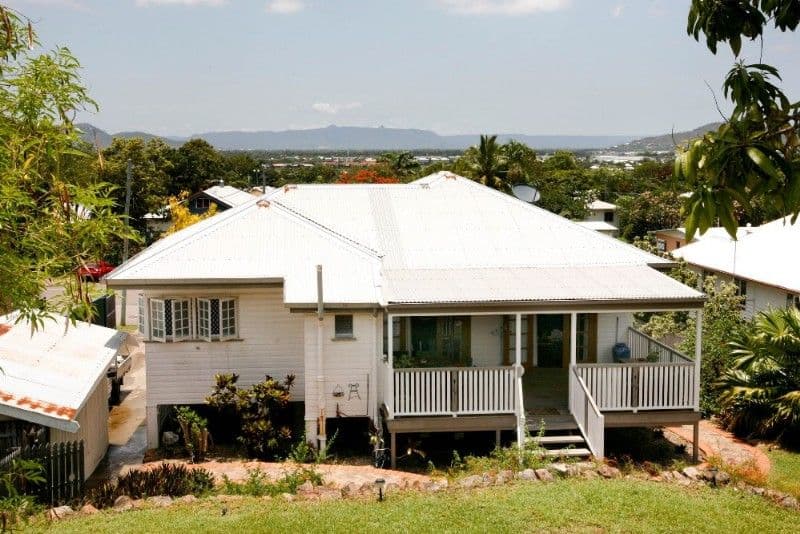 31 Stagpole Street, WEST END QLD 4810, West End - Image 1