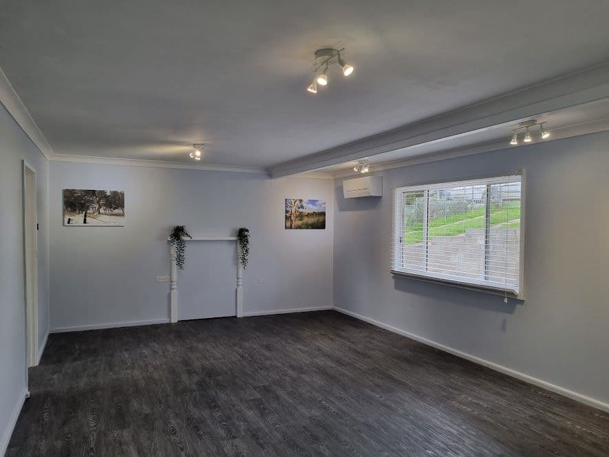 27 Virgil Street, Gundagai NSW 2722, Gundagai - Thumbnail 4