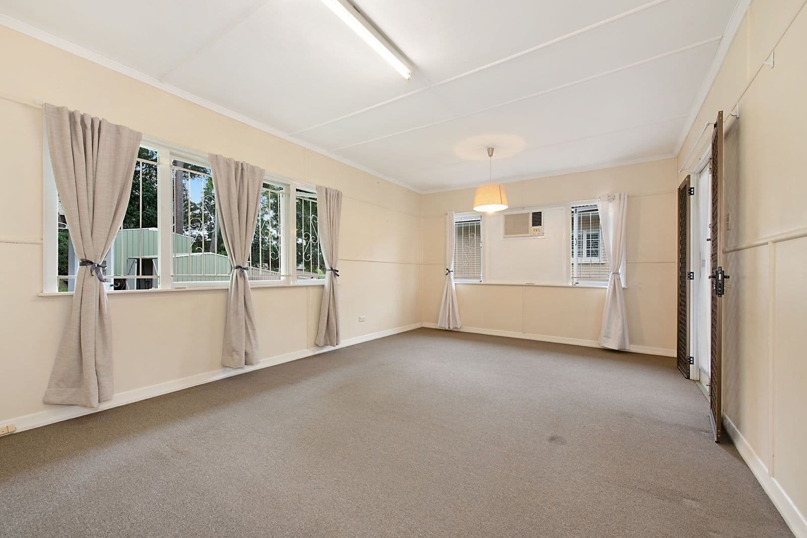 19 Ansdell Street, Mount Gravatt QLD 4122, Mount Gravatt - Thumbnail 2