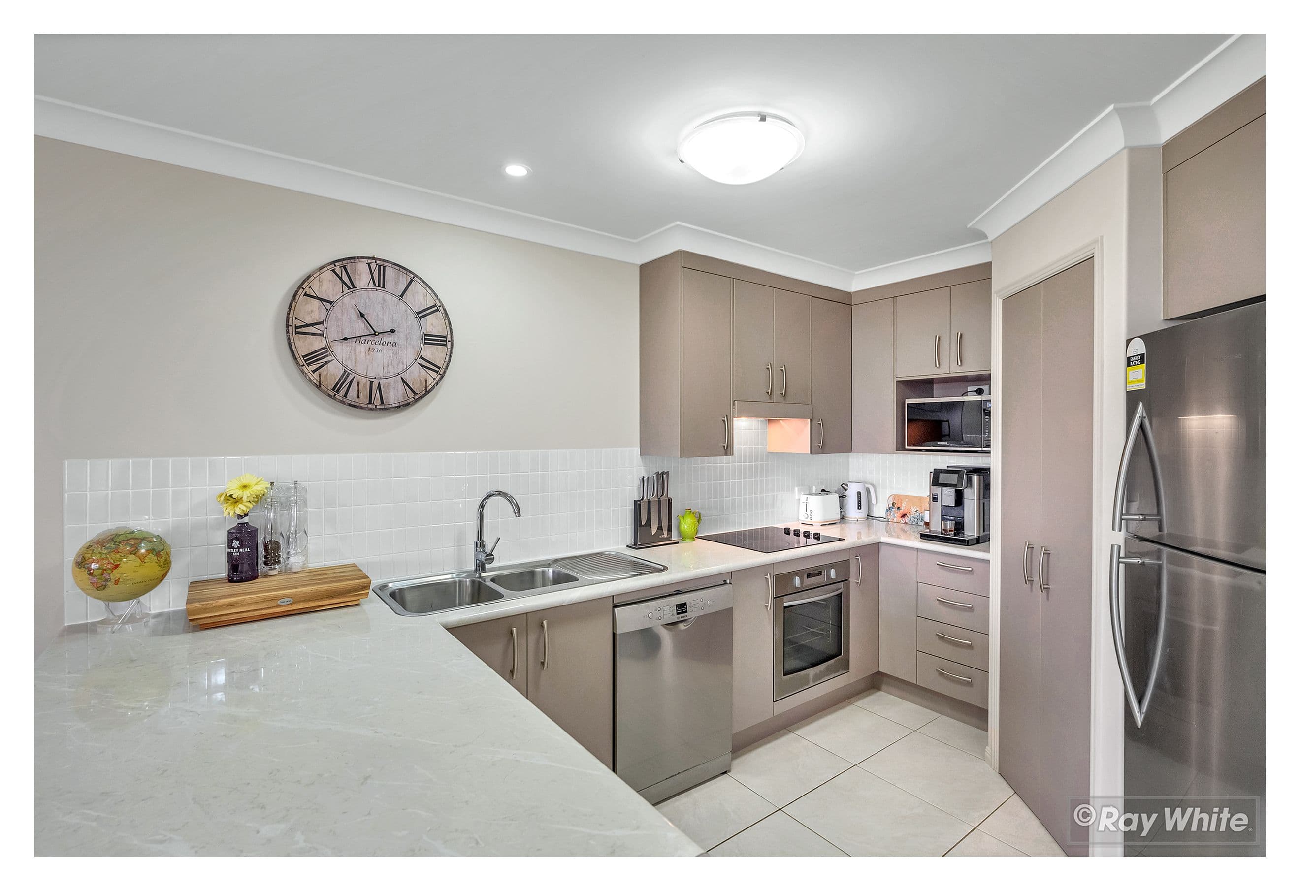 12 Tamarind Avenue, Norman Gardens QLD 4701, Norman Gardens - Thumbnail 3