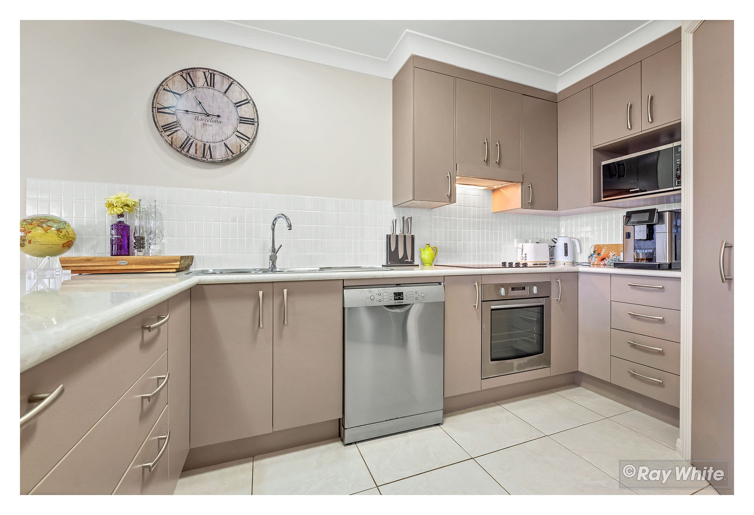 12 Tamarind Avenue, Norman Gardens QLD 4701, Norman Gardens - Thumbnail 4