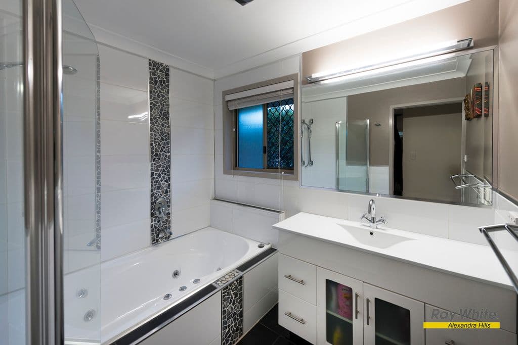 24 Greenfield Road, CAPALABA QLD 4157, Capalaba - Thumbnail 6