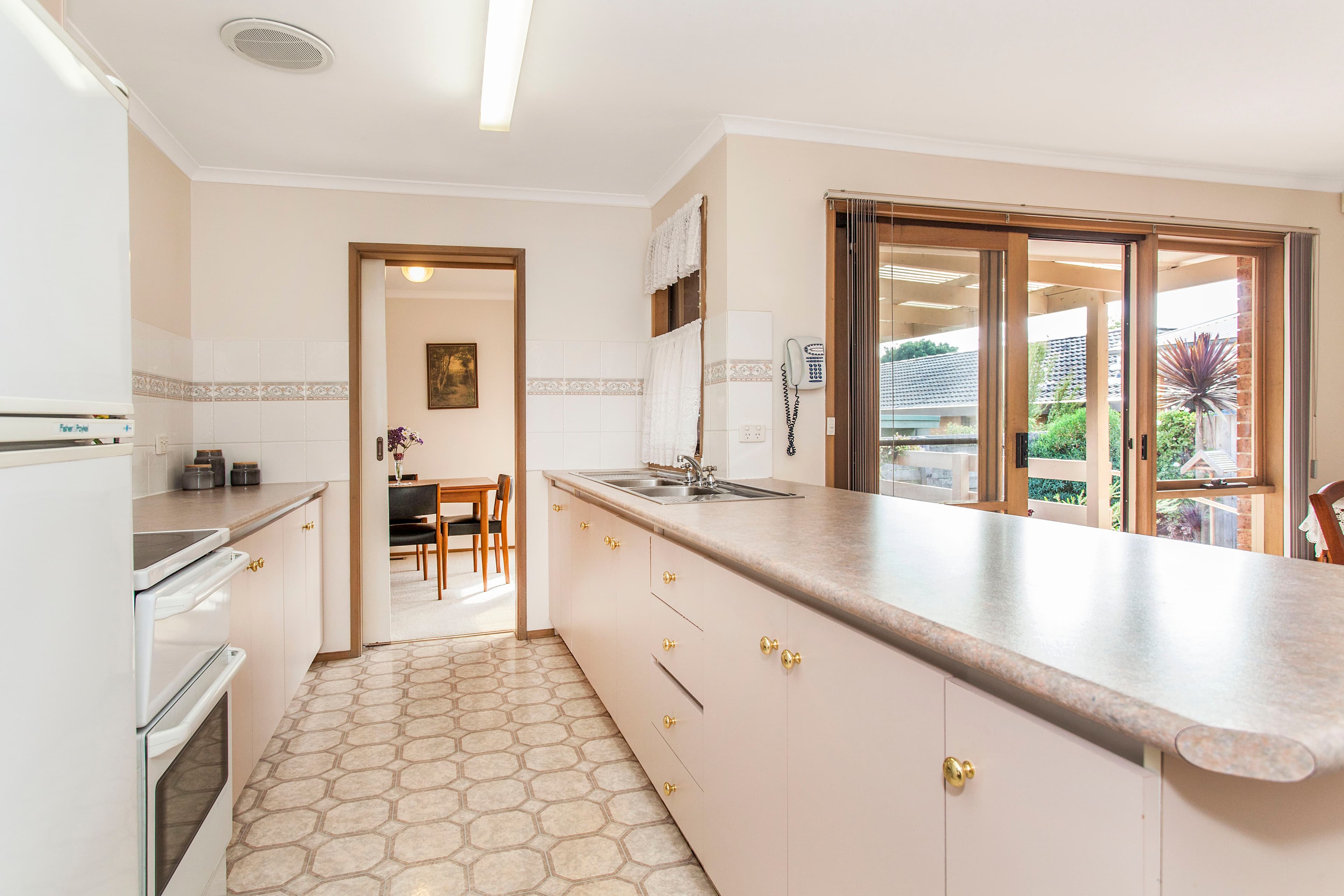48 Chippewa Avenue, Donvale VIC 3111, Donvale - Thumbnail 2