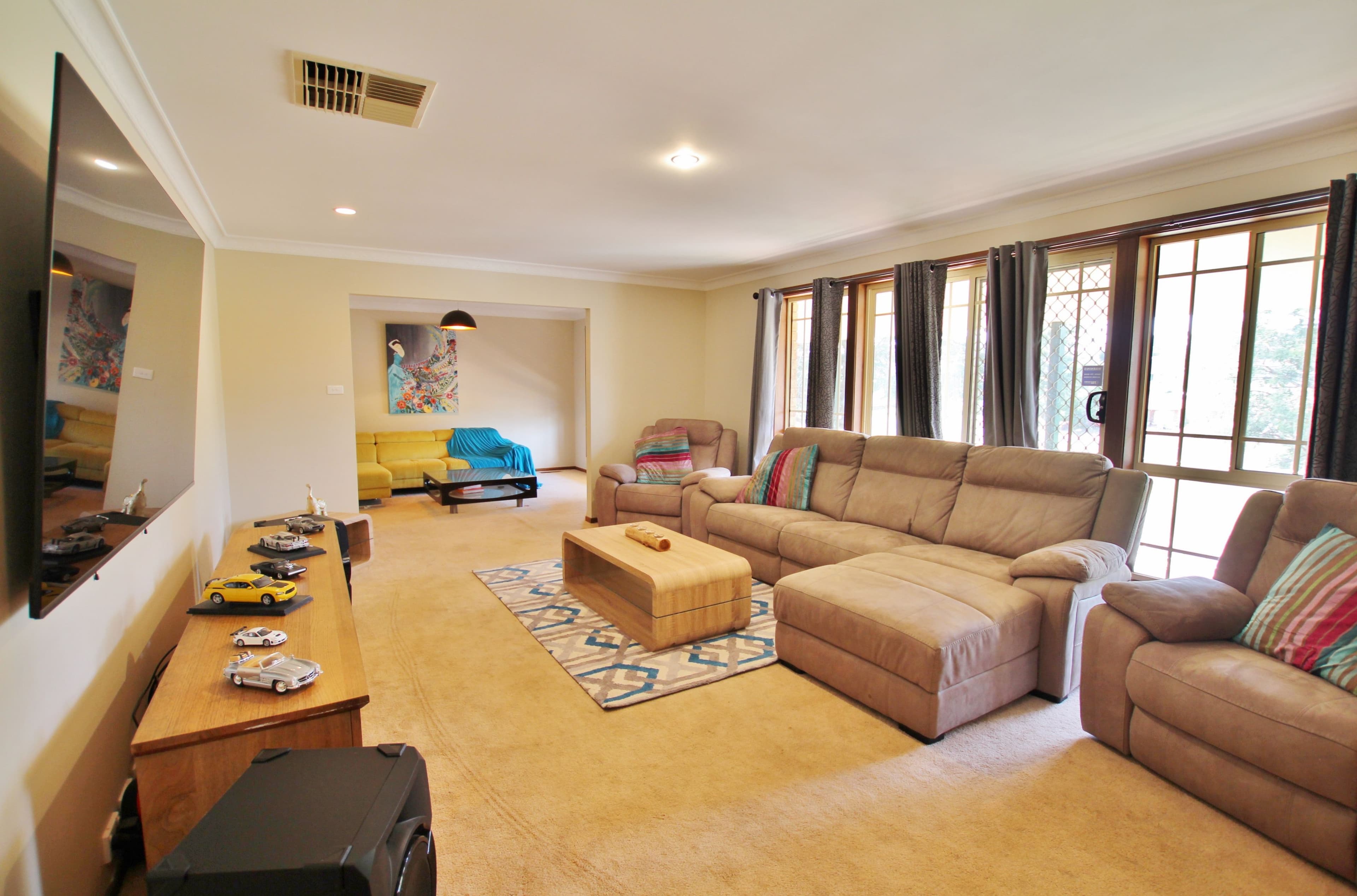 12 Jim Anderson Avenue, Young NSW 2594, Young - Thumbnail 2