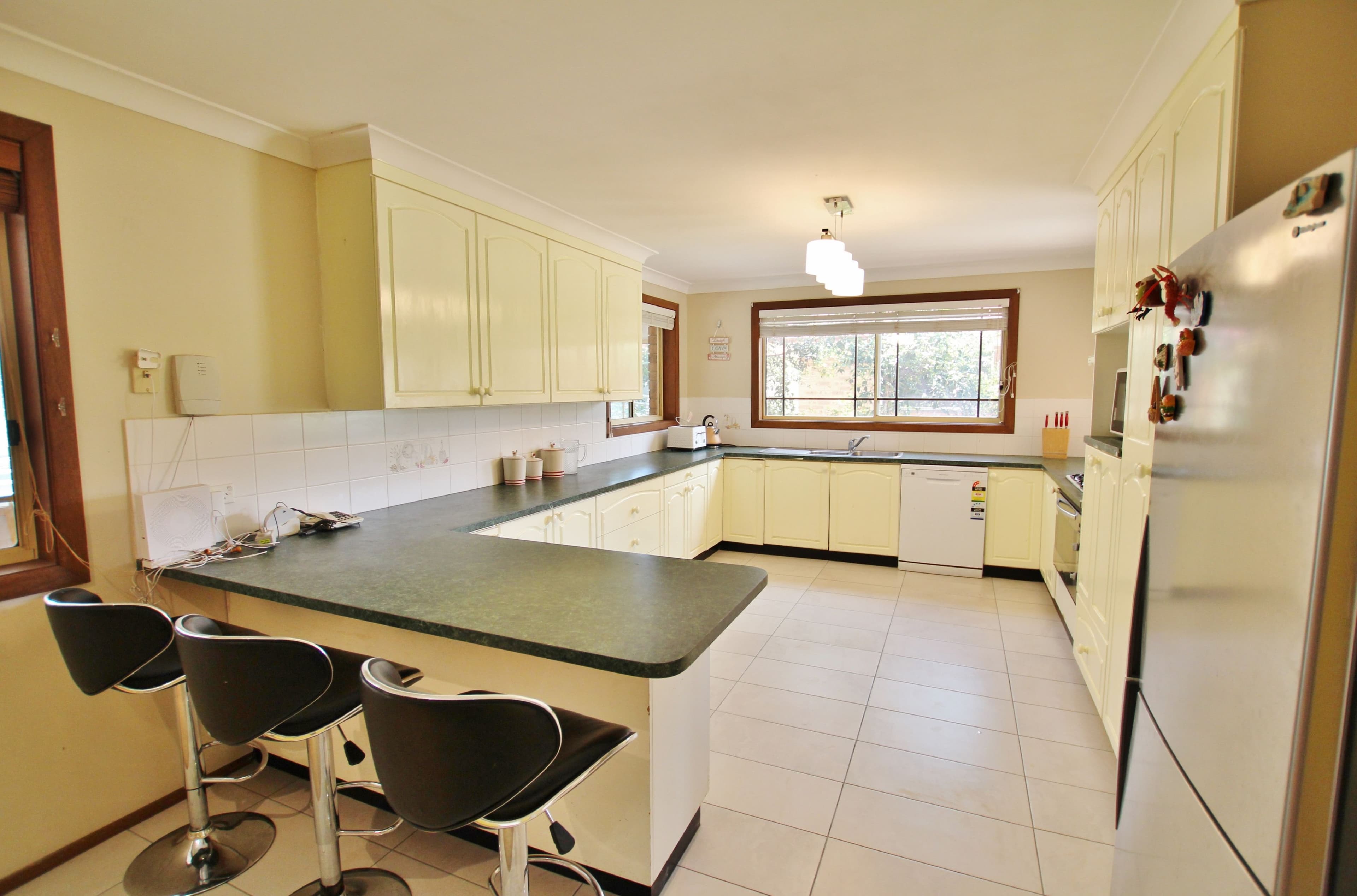 12 Jim Anderson Avenue, Young NSW 2594, Young - Thumbnail 5