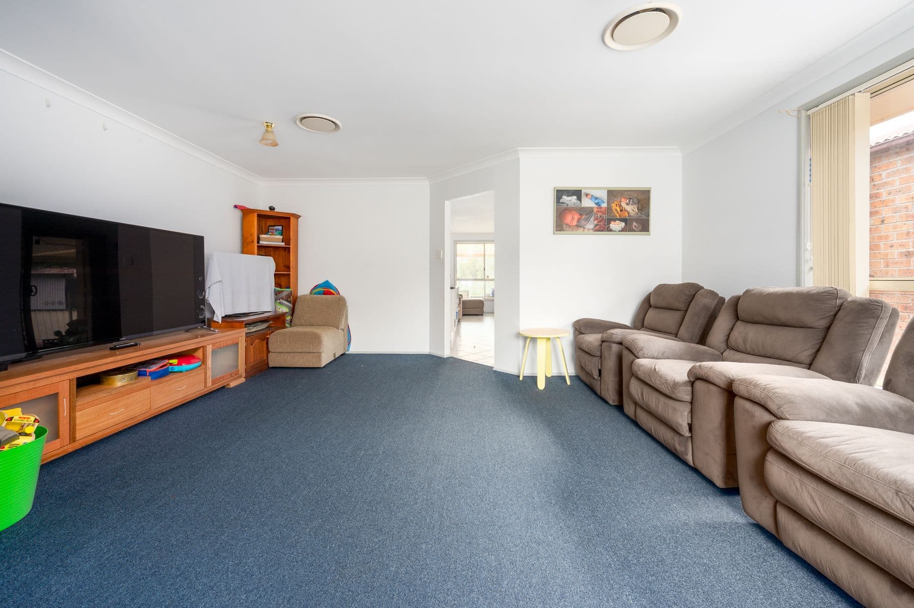 9 Muirhead Gardens, Caroline Springs - Thumbnail 5