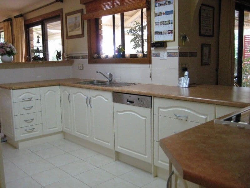 17 Burnie Avenue, CAMPBELLTOWN SA 5074, Campbelltown - Thumbnail 2