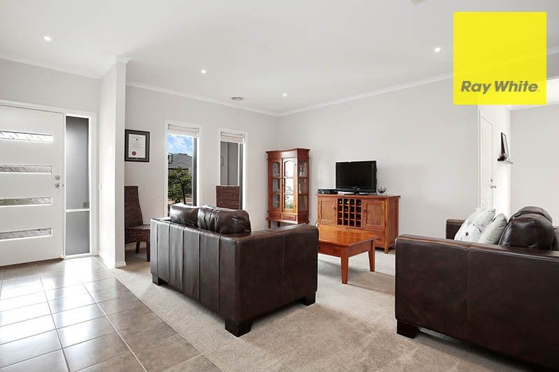 10 Villiers Drive, Point Cook VIC 3030, Point Cook - Thumbnail 3