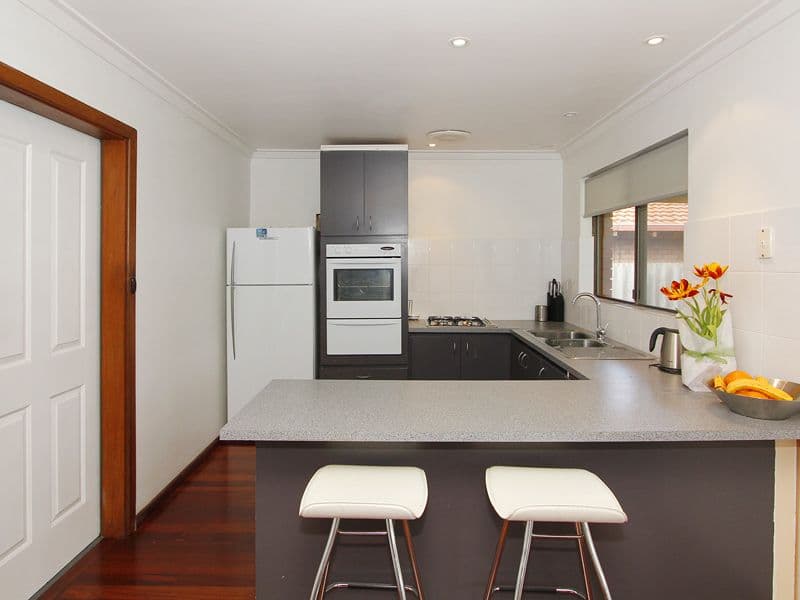 41 Redfin Crescent, BELDON WA 6027, Beldon - Thumbnail 4