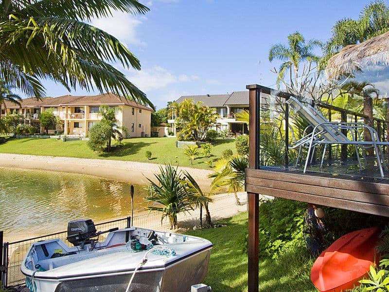 202 Rio Vista Boulevard, MERMAID WATERS QLD 4218, Mermaid Waters - Thumbnail 5