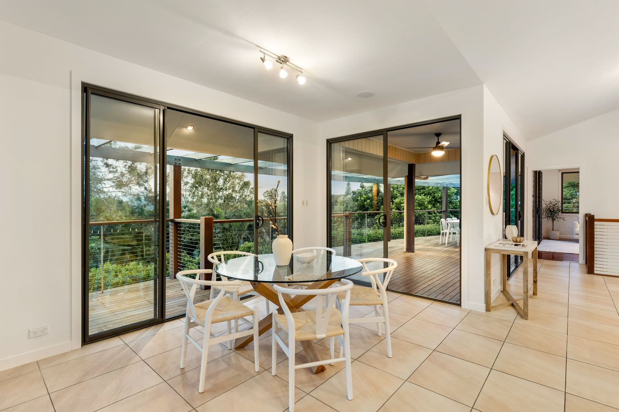 9 Chisholm Court, Mount Ommaney QLD 4074, Mount Ommaney - Thumbnail 7