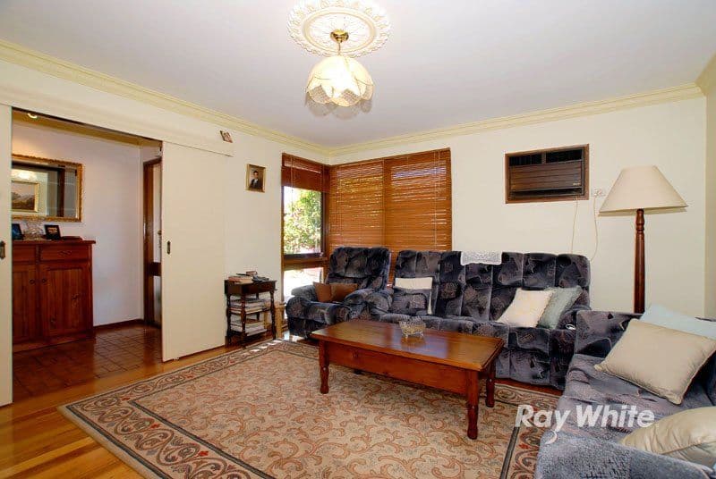 72 Clairmont Avenue, CRANBOURNE VIC 3977, Cranbourne - Thumbnail 2