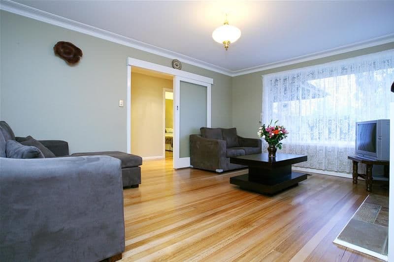 15 Donach Crescent, BUNDOORA VIC 3083, Bundoora - Thumbnail 4