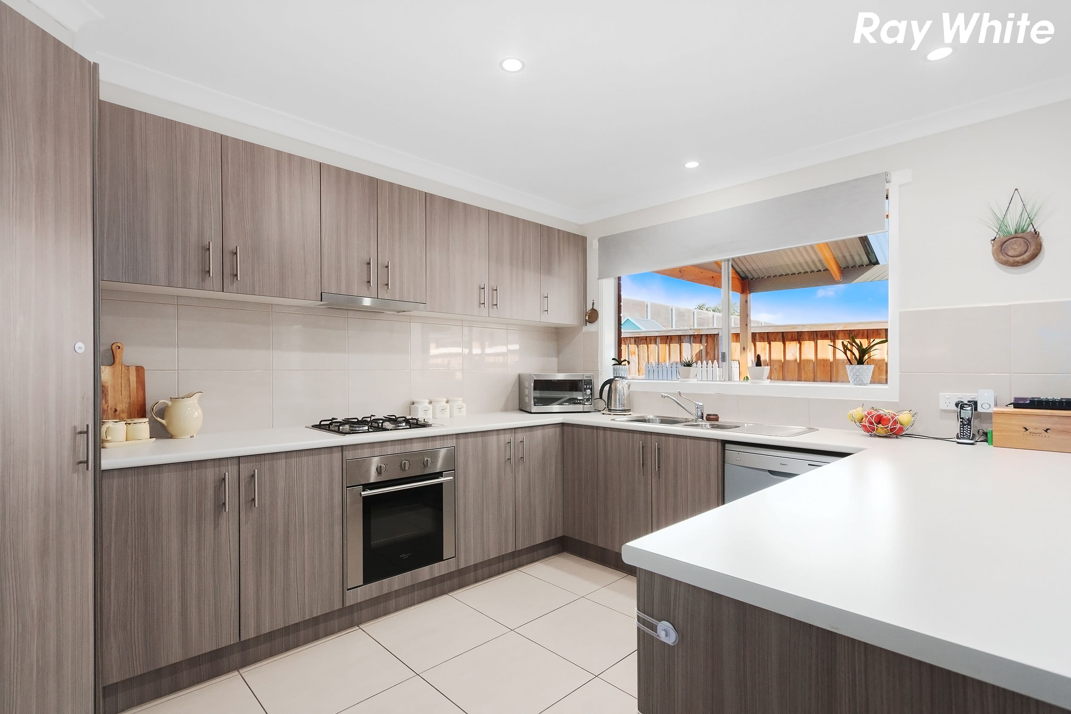 52 Greendale Boulevard, Pakenham VIC 3810, Pakenham - Thumbnail 3