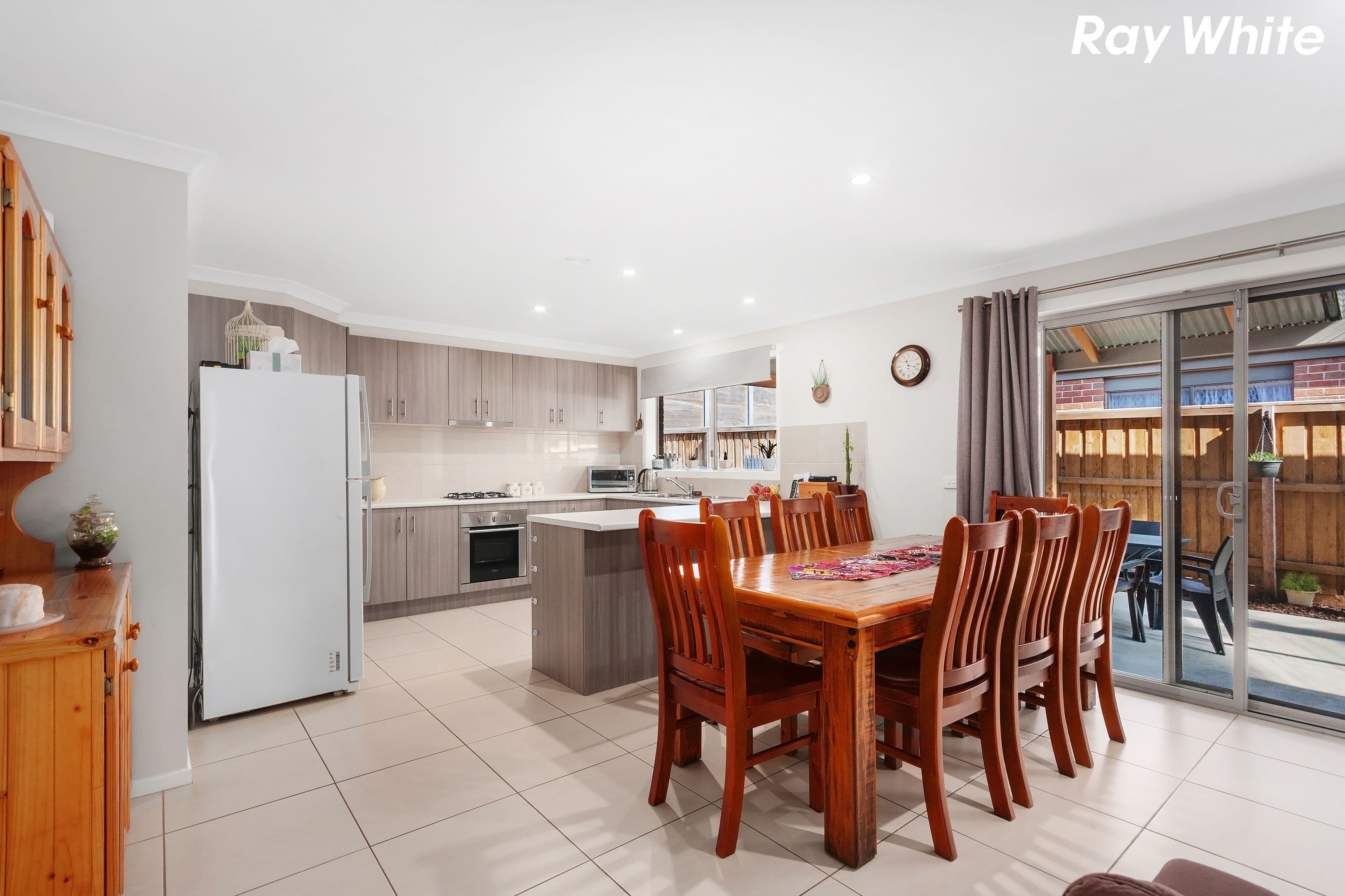 52 Greendale Boulevard, Pakenham VIC 3810, Pakenham - Thumbnail 4