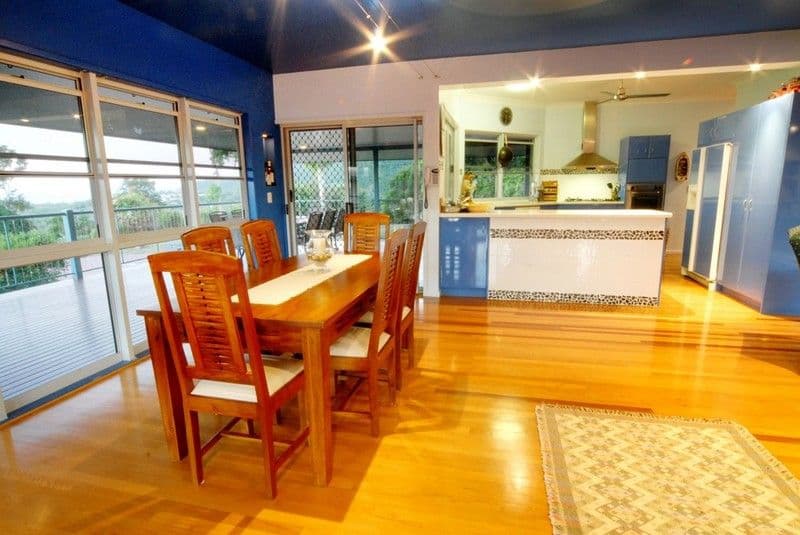 14 Hamilton Avenue, CANNONVALE QLD 4802, Cannonvale - Thumbnail 7