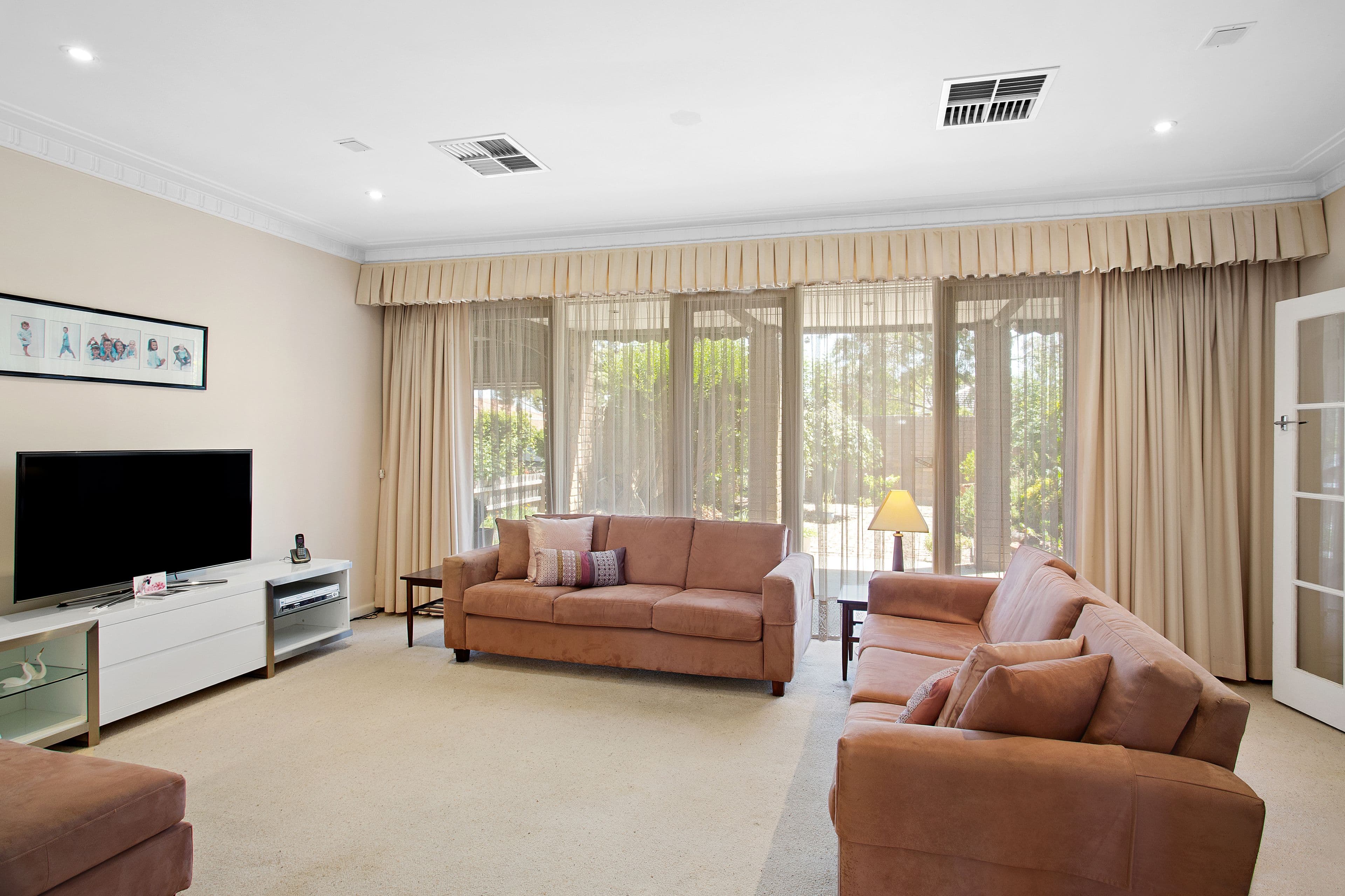 32 Darebin Boulevard, Reservoir VIC 3073, Reservoir - Thumbnail 8