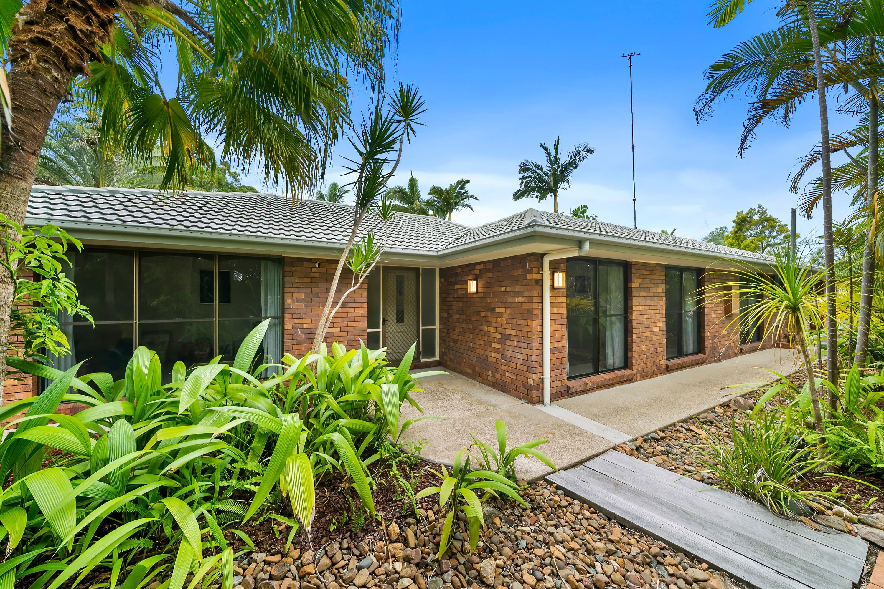 17 Carramar Street, Tewantin QLD 4565, Tewantin - Thumbnail 2
