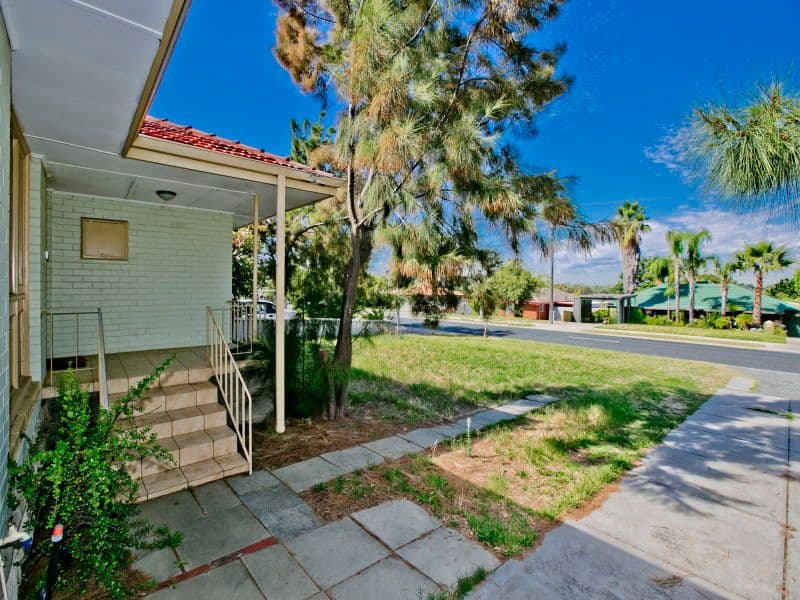 76 Casserley Avenue, GIRRAWHEEN WA 6064, Girrawheen - Thumbnail 6