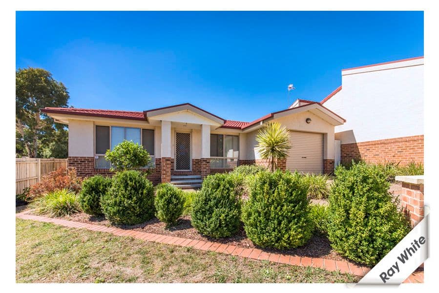 18 Larkin Close, Gordon ACT 2906, Gordon - Image 1