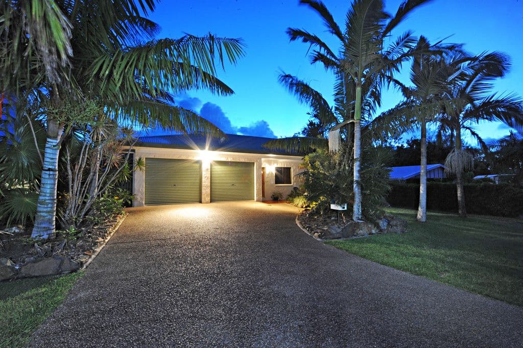 10 Jones Road, Cannonvale QLD 4802, Cannonvale - Thumbnail 2