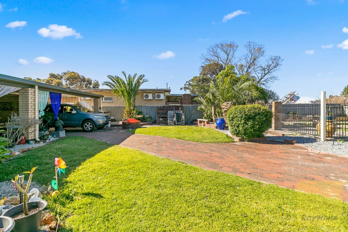 17 Edinburgh Road, Forrestfield WA 6058, Forrestfield - Thumbnail 3