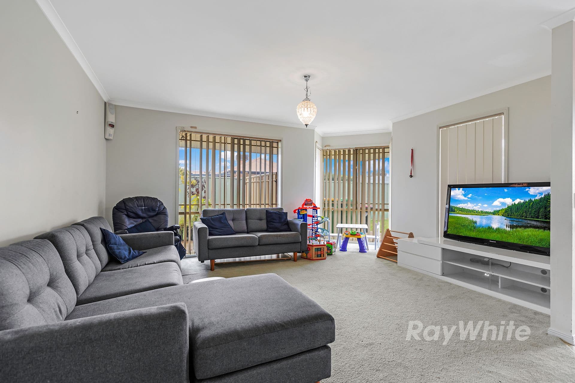 2 Woodlands Circuit, Echuca VIC 3564, Echuca - Thumbnail 2