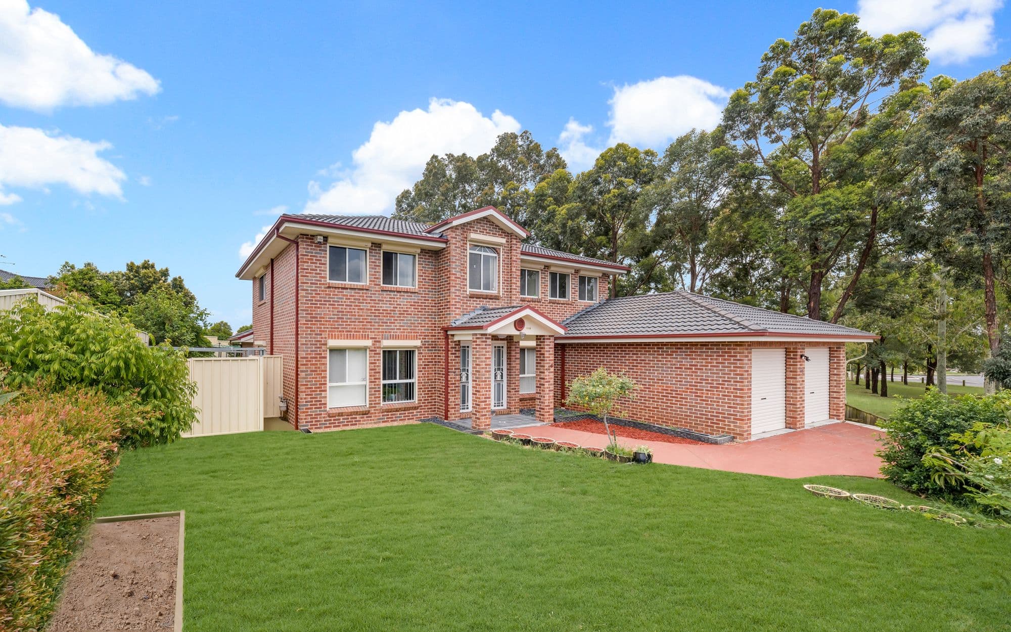 118 Englorie Park Drive, Glen Alpine NSW 2560, Glen Alpine - Thumbnail 2