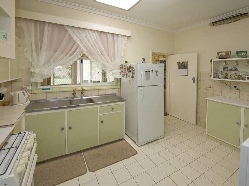 53 Alvah Street, ST JAMES WA 6102, St James - Thumbnail 7