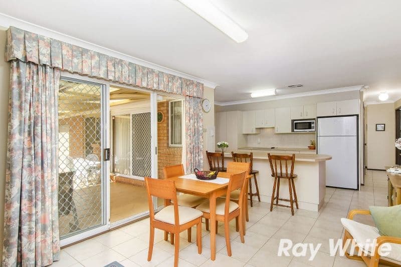 18 Bishopsgate Avenue, CASTLE HILL NSW 2154, Castle Hill - Thumbnail 3