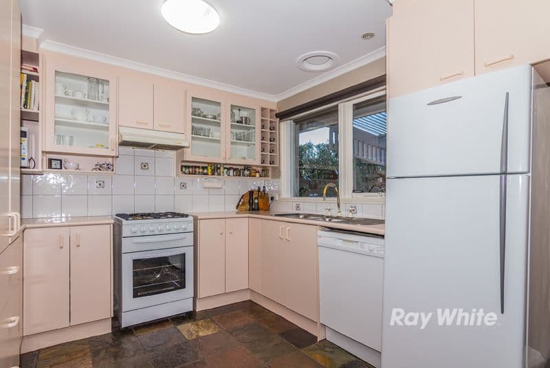 12 Fourth Avenue, ROWVILLE VIC 3178, Rowville - Thumbnail 3